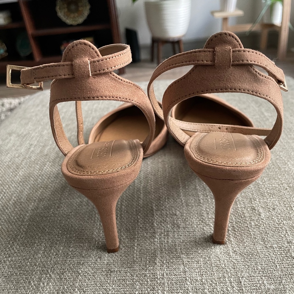 ASOS Pointed Toe Ankle Strap Pumps in Tan - Picture 3 of 6